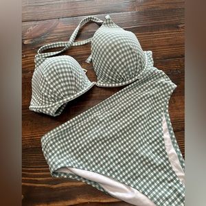 Shade & shore gingham 2 piece swimsuit, 38 DD top, large bottom